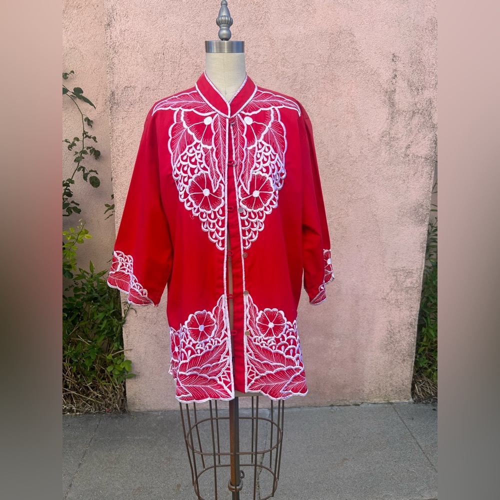 Vintage Caro of Honolulu Embroidered Tunic Button Frount Blouse